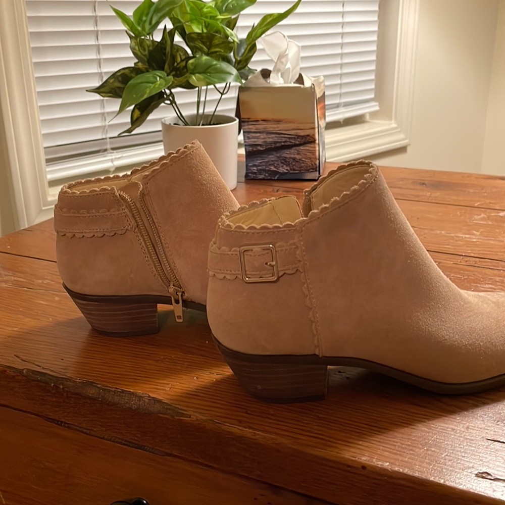 Light Brown Booties new